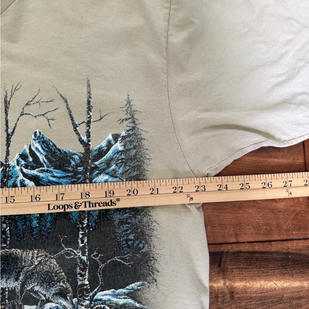 90s Wolf Graphic Tee Stand Out Designs Print - Picture 9 of 10